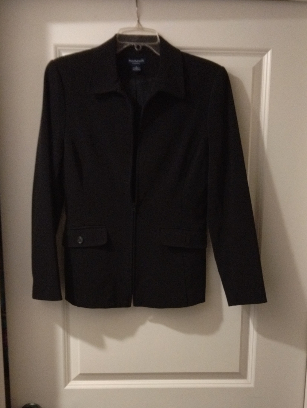 Ann Taylor Women's Black Long Sleeve BlazerJacket